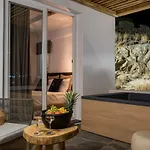 Vrachos Mykonos Otel 3*