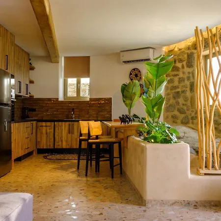 Vrachos Mykonos 3*
