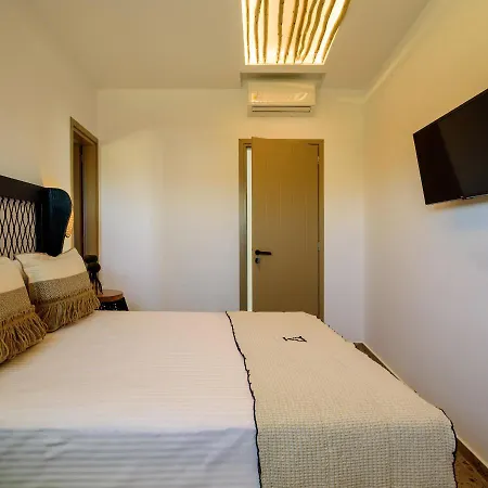 ホテル Vrachos Mykonos 3*